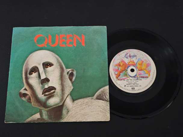 7" Vinyl single Queen We are the champions (Brazil) Photo sleeve | Buy