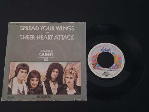 7" Vinyl single Queen Spread your wings (Germany) Paper sleeve | Buy