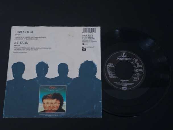 7" Vinyl single Queen Breakthru (Germany) | Buy